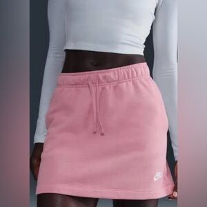 Nike Women's Casual Pink Mini Skirt